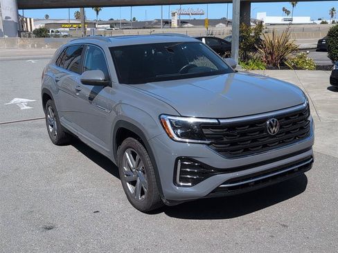 Used 2024 Volkswagen Atlas Cross Sport SEL R-Line AWD/4WD image 5