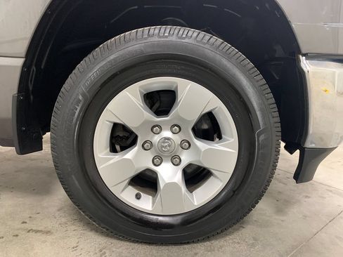 Used 2021 RAM 1500 Big Horn AWD/4WD image 26