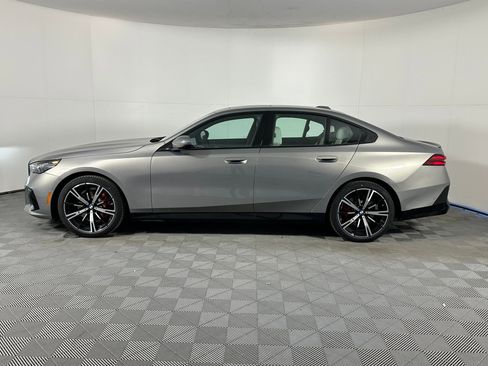 New 2026 BMW 530i w/ M Sport Package image 2