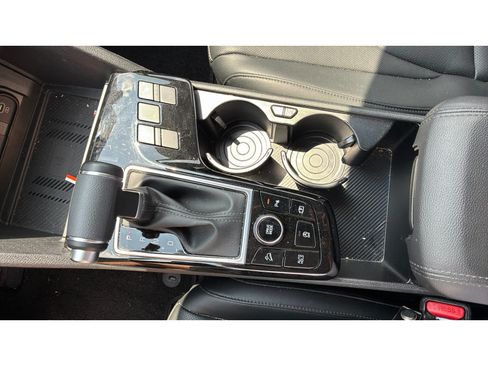 Used 2025 Kia Sportage EX FWD image 21