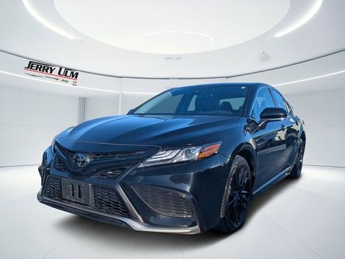 Used 2024 Toyota Camry XSE image 5