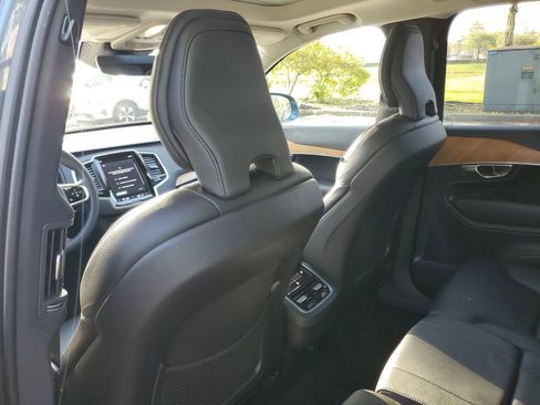 Certified 2023 Volvo XC90 B5 Plus w/ Protection Package Premier AWD/4WD image 11