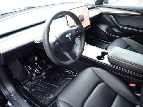 Used 2023 Tesla Model 3 Standard Range image 21