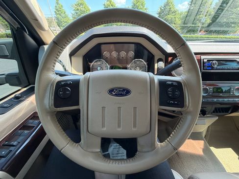 Used 2010 Ford F350 Lariat AWD/4WD image 28