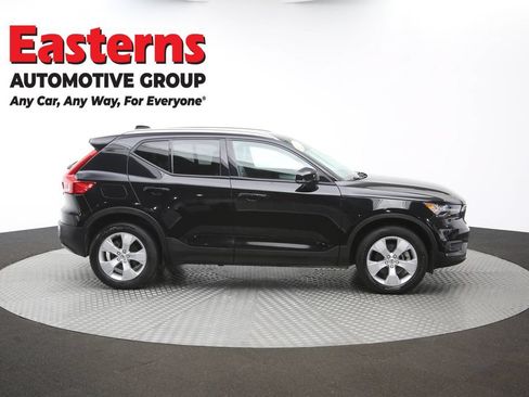 Used 2022 Volvo XC40 T5 Momentum AWD/4WD image 45
