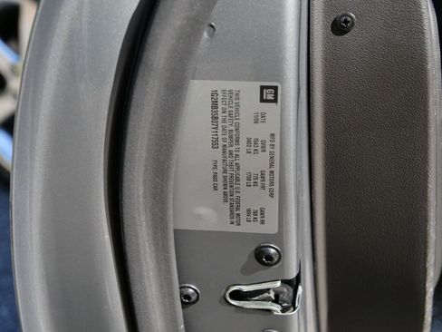 Used 2007 Pontiac Solstice Convertible w/ Premium Package RWD image 32
