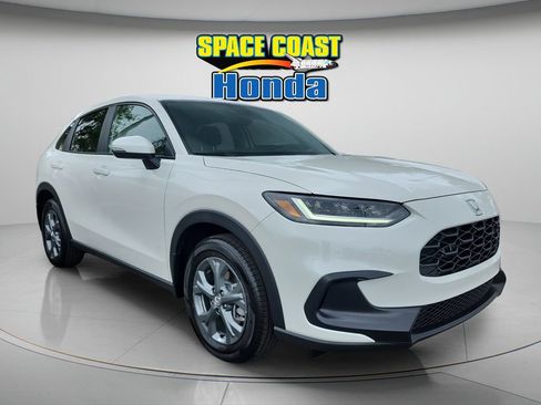 New 2026 Honda HR-V LX image 1