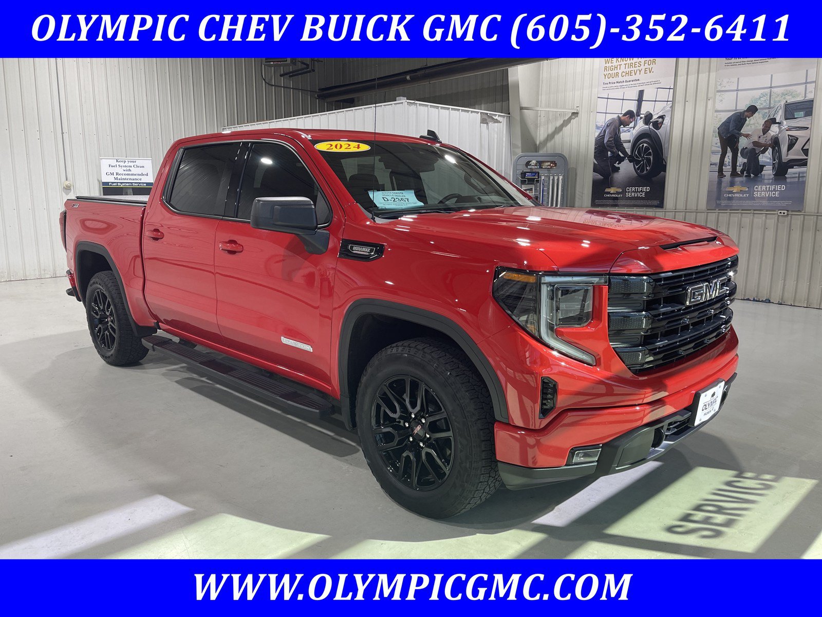 Used 2024 GMC Sierra 1500 Elevation AWD/4WD image 1