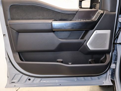 New 2026 Ford F450 Platinum w/ FX4 Off-Road Package image 9