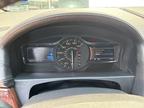 Used 2015 Lincoln MKX FWD w/ Equipment Group 101A image 7