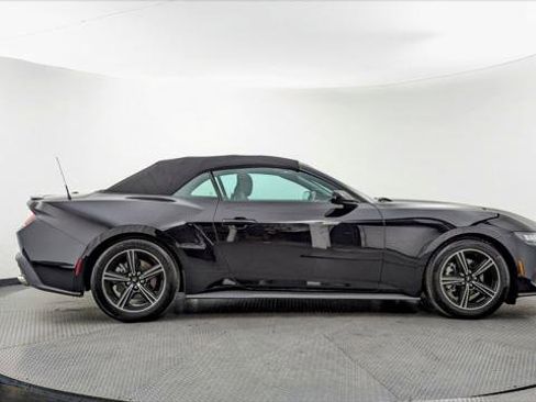 Used 2024 Ford Mustang Premium image 33