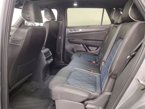 New 2026 Volkswagen Atlas Cross Sport SEL Premium R-Line image 28