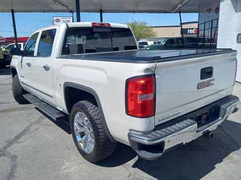 Used 2015 GMC Sierra 1500 SLT w/ SLT Crew Cab Value Package AWD/4WD image 4