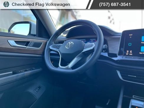 New 2026 Volkswagen Atlas SE AWD/4WD image 30