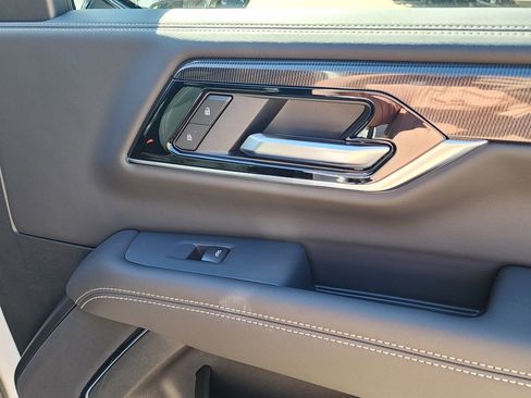 New 2026 GMC Yukon Elevation image 40