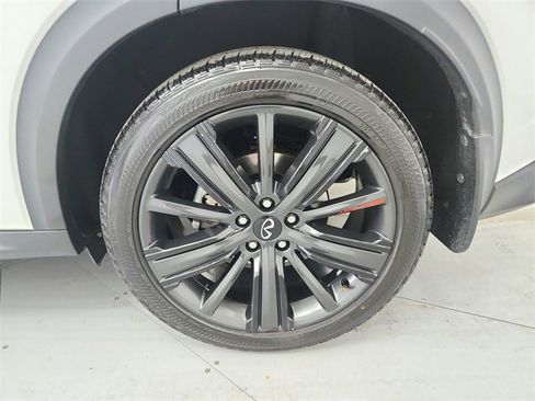 Used 2021 INFINITI QX50 Luxe w/ Appearance Package image 44