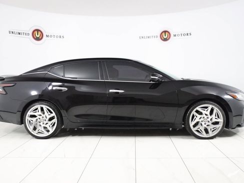 Used 2019 Nissan Maxima 3.5 SV w/ Floor Mat Group image 2