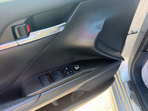 Used 2022 Toyota Camry XSE w/ Navigation Package image 15