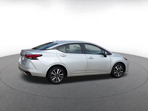 Used 2025 Nissan Versa SV image 15