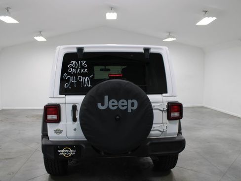 Used 2018 Jeep Wrangler Unlimited Sport S AWD/4WD image 8