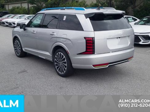 Certified 2026 Hyundai Palisade Calligraphy FWD image 8