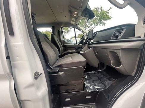 Used 2024 Ford Transit 350 XLT image 23