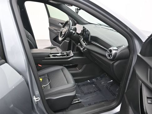 Used 2026 Chevrolet Equinox LT w/ Convenience Package II AWD/4WD image 16