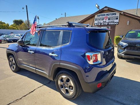 Used 2018 Jeep Renegade Sport w/ Power & Air Group image 4
