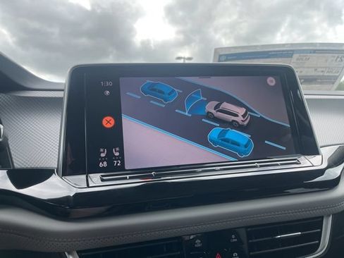 New 2026 Volkswagen Atlas Peak Edition AWD/4WD image 17