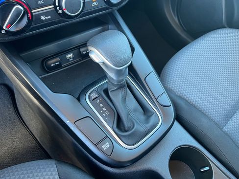 Used 2025 Kia Soul LX image 30