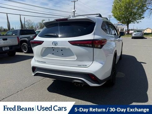 Used 2023 Toyota Highlander XSE AWD/4WD image 5