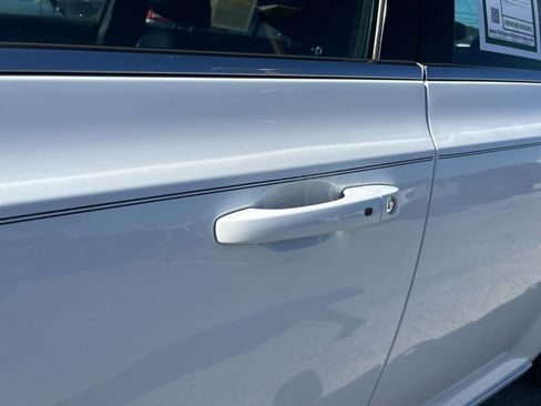 Used 2014 Chrysler 300 Base image 17