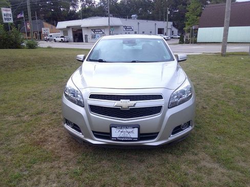 Used 2013 Chevrolet Malibu LT image 2