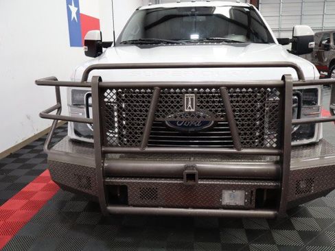 Used 2022 Ford F350 King Ranch w/ King Ranch Ultimate Package AWD/4WD image 4