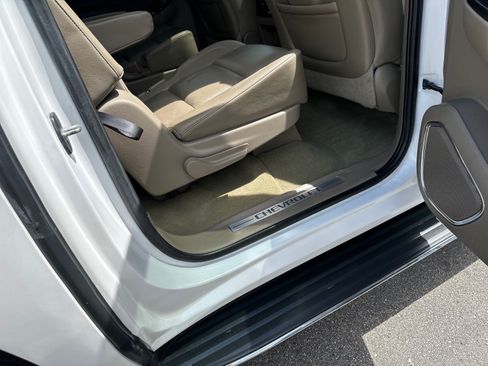 Used 2016 Chevrolet Suburban LTZ AWD/4WD image 24