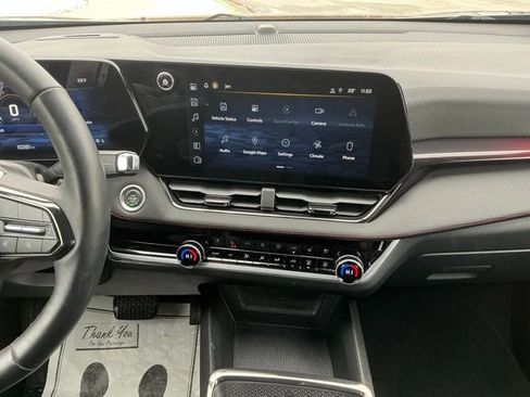 Used 2025 Chevrolet Equinox RS w/ Safety and Technology Package image 28