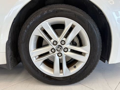 Used 2020 Toyota Corolla SE image 42