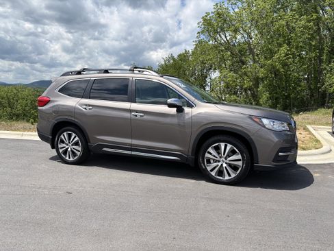 Used 2022 Subaru Ascent Touring w/ Popular Package #2A AWD/4WD image 7