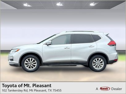 Used 2017 Nissan Rogue SV