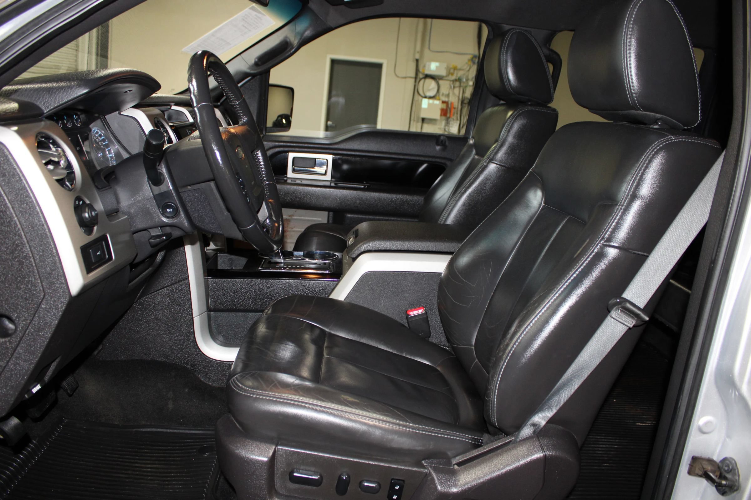 Used 2011 Ford F150 FX4 w/ FX Luxury Pkg AWD/4WD image 27