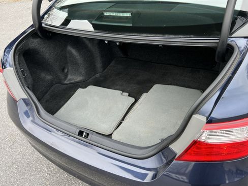 Used 2015 Toyota Camry XLE image 24