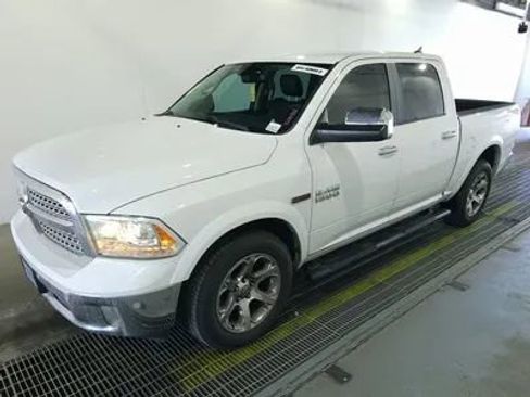 Used 2018 RAM 1500 Laramie w/ Convenience Group AWD/4WD image 1