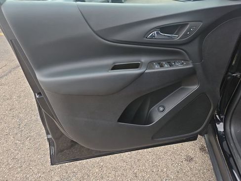 Used 2024 Chevrolet Equinox LT FWD image 10