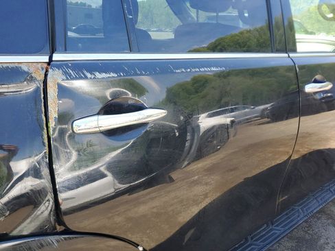 Used 2024 INFINITI QX80 Premium Select w/ All-Season Package AWD/4WD image 9