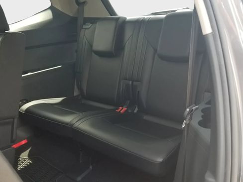Used 2019 Volkswagen Atlas SE FWD image 18