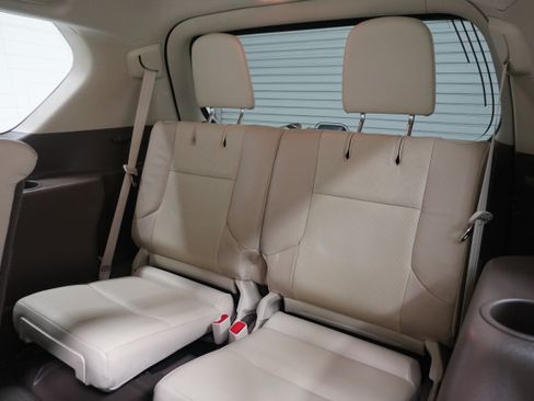 Used 2019 Lexus GX 460 Premium w/ Premium Package AWD/4WD image 13