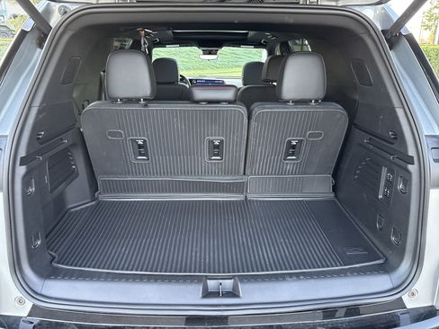 Used 2026 Chevrolet Traverse RS w/ LPO, Floor Liner Package FWD image 35