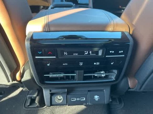 Used 2023 Acura MDX w/Advance Package image 8