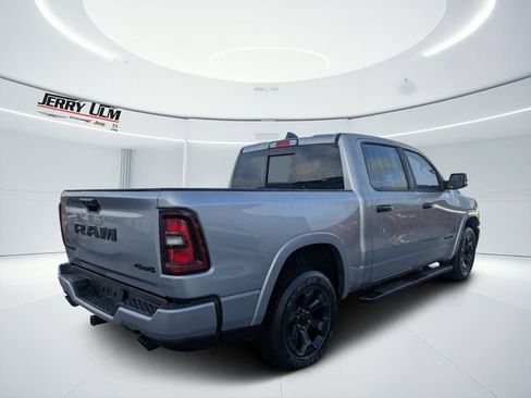 Used 2025 RAM 1500 Big Horn AWD/4WD image 3
