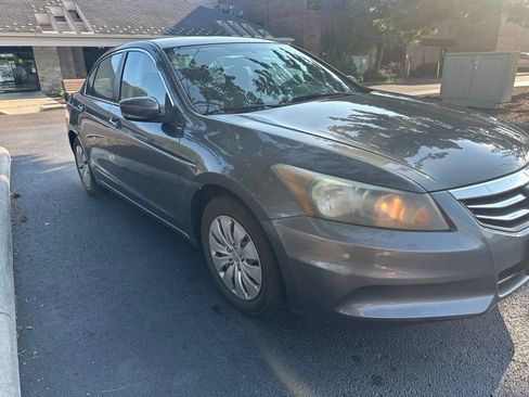 Used 2011 Honda Accord LX image 9